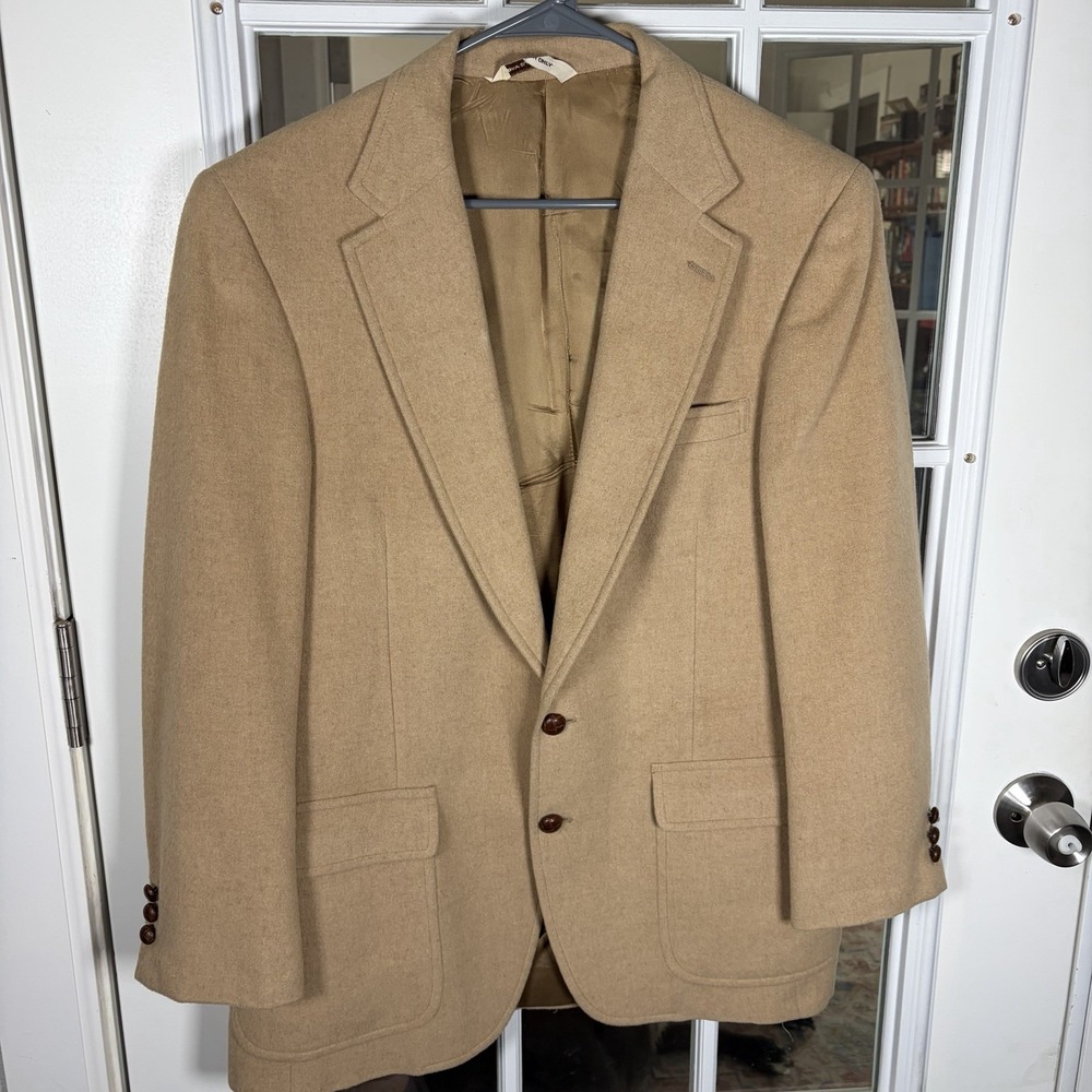 Vintage Jos K Wilson 100% Camelhair Blazer Sport Coat Made In USA Intellectual